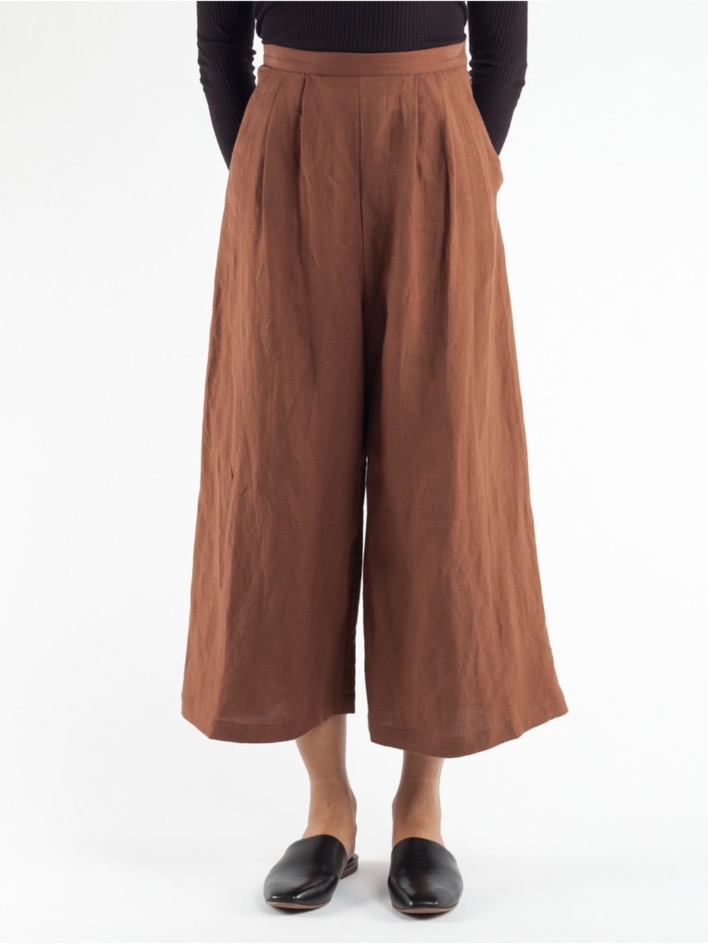 NWOT First Lite Cropped Cullotte Trouser Wide Leg Pants in Clay Brown